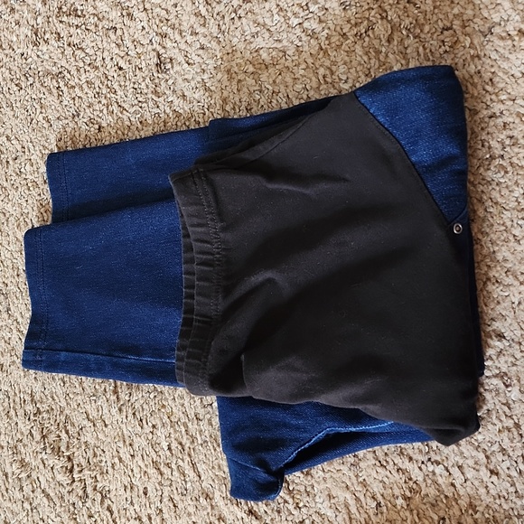 Maternity Jeans - Picture 1 of 4